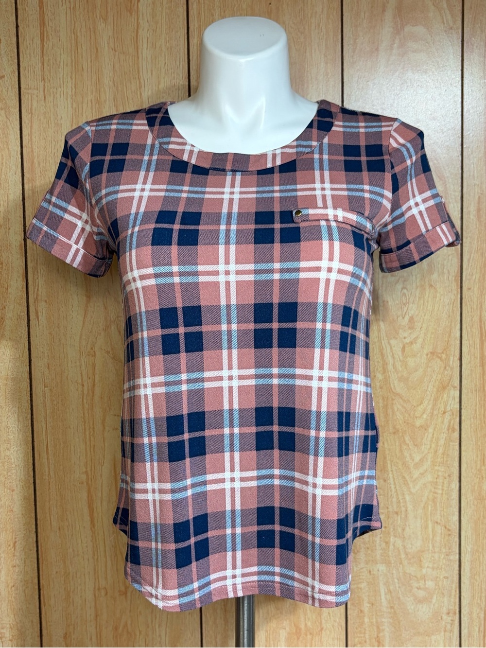 50 th Street Plaid Short-Sleeve Crewneck Top in Dusty Rose and Navy SZ - PM